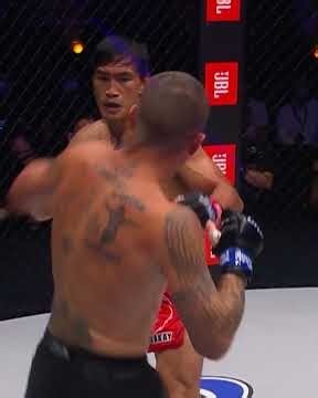 EPIC Showdown💥 Relive Eduard Folayang's thrilling battle with John Wayne Parr back in 2022!