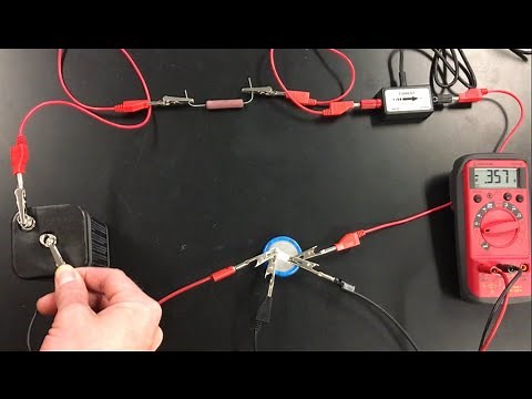 Introduction to current and current vs. time plots + integrate current to find charge in lab demo.