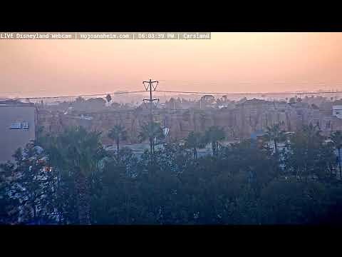 Mattercam - LIVE DISNEYLAND Webcam from Howard Johnson Hotel Anaheim