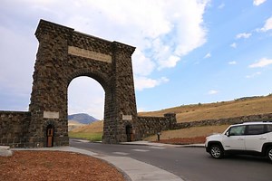 21 Best Things to Do in Gardiner, Montana