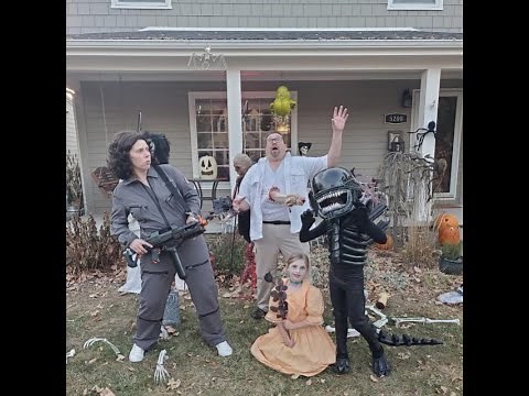 DIY Xenomorph Cosplay Halloween Costume Creation (on a budget)