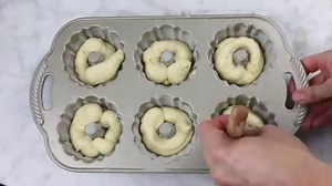 Mini Bundt Cakes