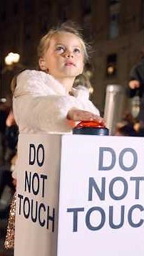 Our biggest flashmob ever…! Carol of the bells with 100 musicians in the streets of Paris !