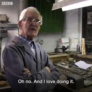 Meet the knife maker wanting to keep Sheffield on the map! ⚔️💖 | BBC Sheffield