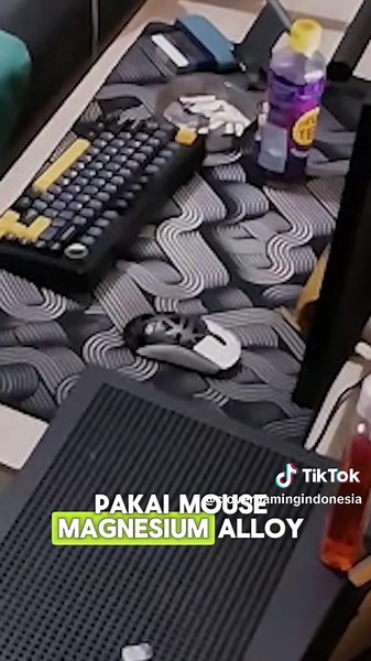 Gaming Setup Showcase: Johan Kamek's PC and Room Tour