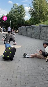 3.1M views · 39K reactions | Kind Act for Homeless Artist (For entertainment purposes only. Consult professionals if guidance on activities is presented. No brand affiliation is implied if any are shown. If inspired by true events, creative adaptations may be included. Content may include public footage.) | Tips & Tricks | Facebook