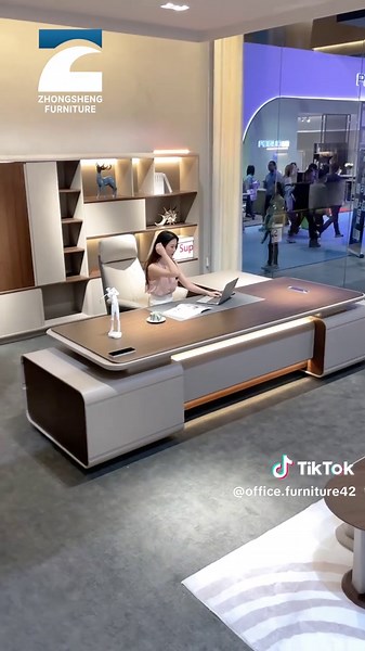 Do you like this minimalist yet luxurious desk.This office furniture factory offers both good quality and competitive prices #executivedesk #bossdesk #officedesk #luxuryfurniture #officefurniture #furniturefactory #chinafurniture #business