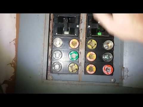 How To Change Fuses in an Old Home Panel