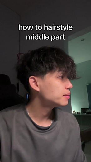 Easy Styling Middle Part Haircut: How to Style Your Hair with a Middle Part
