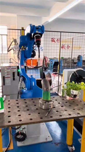 7.2K views | #Spraying jeans robot #Welding robot #Programming-free spraying robot #Handling palleting robot #Loading and unloading robot | Yoko Robot | Facebook
