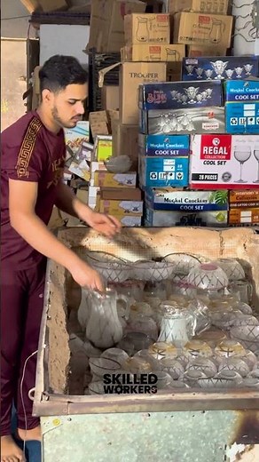 How Glass Jugs Are Designed: A Quick Look! 🌟