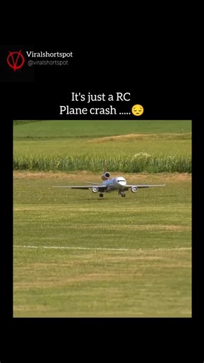 ExploreWorldShots on Instagram: "𝐖@𝐭𝐜𝐡 𝐒𝐭0𝐫𝐲💋: @shrutishukla__69 🥵💦 What looks like a dramatic plane crash at first glance is actually a radio-controlled (RC) model aircraft meeting an unexpected landing. 🛩️ These RC jets are built to mimic real commercial planes in stunning detail—from engines to liveries—making moments like this instantly confusing for viewers. In this clip, the model loses balance during landing, skids across the grass, and reminds us that even miniature aviation