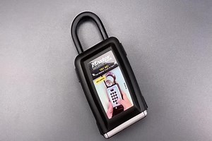 Decoding Master Lock Push Button Key Box | Lockpicking Tutorial