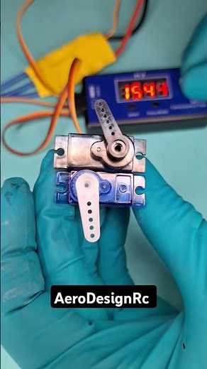 SG90 and MG90S servo motors