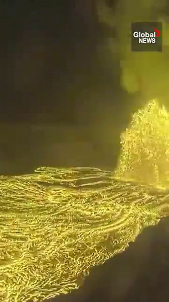 Hawaii's Kilauea volcano erupts with fountains of lava 700-800 feet high