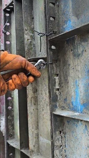 Step by Step Foundation Construction : From Rebar to Molding