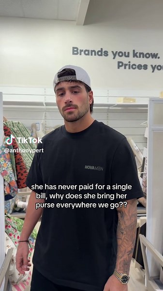 Understanding Fashion Nova's Purse Myster