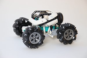 Building a LEGO Robot Inventor 51515 Mecanum wheel omnidirectional car – Antons Mindstorms