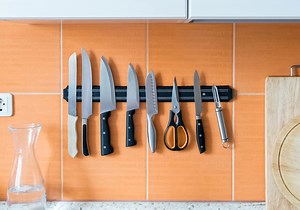 19 Easy Homemade Knife Holder Plans