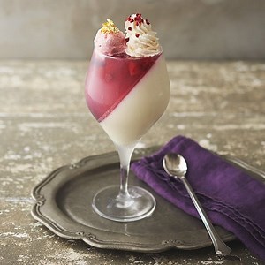 〆(シメ)ヨーグルトパフェ｜ヨーグルトレシピ｜明治ブルガリアヨーグルト倶楽部｜株式会社 明治 - Meiji Co., Ltd.