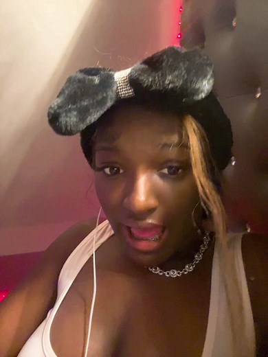 Smiley (@littyb.smiley)’s videos with original sound - Smiley