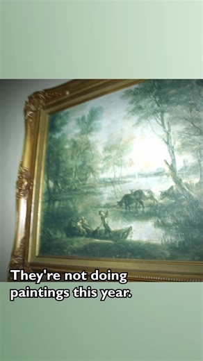 Sarah Paulson and Andy go through an American Horror Story themed haunted house 👻 | Ellen DeGeneres