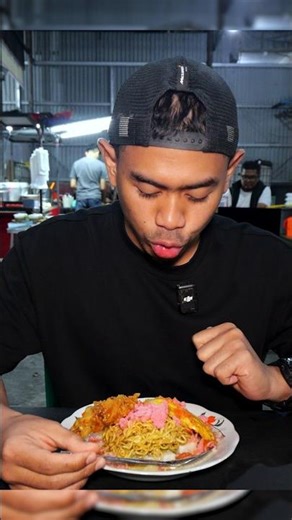 Lontong sayur padang di pakein indomie