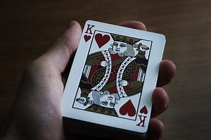 Simple & Easy Card Tricks for Beginners - Ultimate Guide