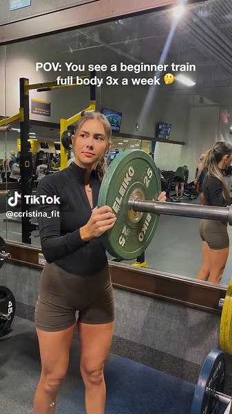 The most underrated workout spilt… 🔥 Hitting full body 3x a week gives you the perfect balance of frequency, recovery, and consistency! 🙌 You train every muscle often enough to grow, without spending hours in the gym. If you’re a beginner, THIS ONE IS FOR YOU! ✨ Follow for more ✨ and comment what’s your current routine 👇 #fullbodyworkout #fitnessroutine #strengthtraining