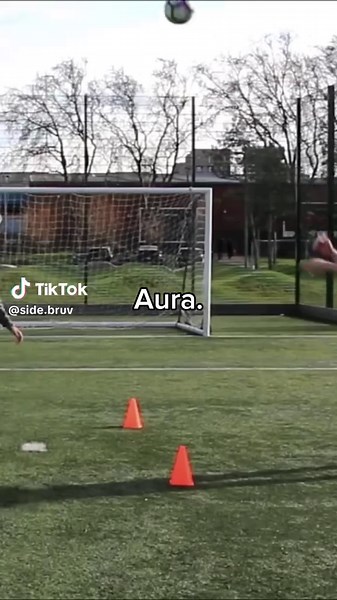 Vikstar123 x Football 🔥🔥🔥🗿#sidemen #sidemensunday #vikstar123 | vikkstar football