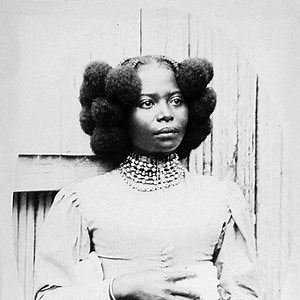 3.1M views · 55K reactions | #ThrowBackThursday Check out these superfab traditional african #hairstyles. (Hair played a significant role in the culture of ancient African civilisations as it symbolised one’s family background, social status, spirituality, tribe, and marital status.) This is just Part 1, we will be doing a follow up of Traditional African hairstyles Part 2. #Africa #KnowYourAfrica | Africa.com | Facebook