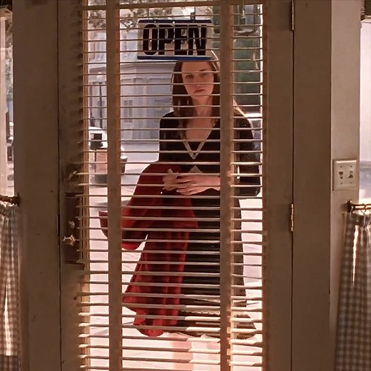 Jess and Rory Kiss: A Love Story