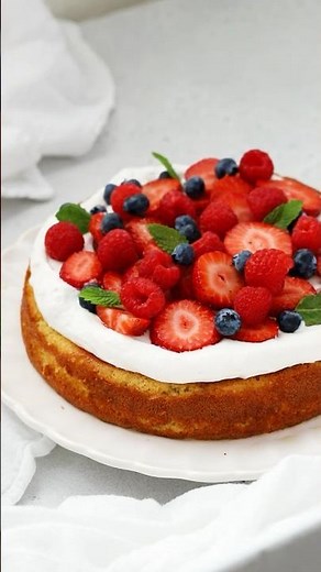 Almond Flour Lemon Cake (Gluten-Free & Paleo-Friendly)