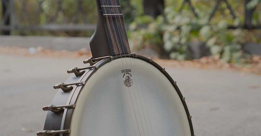 Beginner 5 String Banjo Lessons With Bob Hamilton