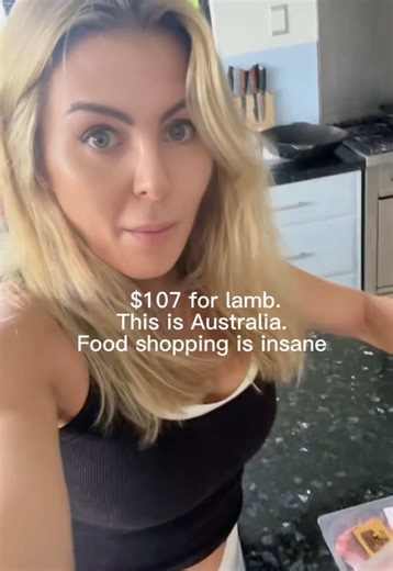 Australia’s cost of living is out of control. It’s getting worse. And big supermarkets like Coles and Woolworths keep pushing prices higher in the name of “shareholder value”. But here’s the part people miss 👇🏽 Lamb farmers aren’t getting rich. Many sheep farmers are doing it tough. Many actually ran losses in 2024 and 2023, as costs like feed, fuel and transport surged. High supermarket prices don’t mean high farmer profits — much of the profit margin is taken later in the supply chain. At Wo