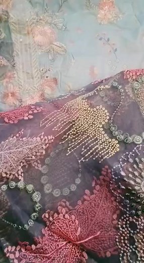 4.4K views · 34 reactions | Range rasiya luxury leftover https://play.google.com/store/apps/details?id=com.platinumstudios.branddealsbymisbah #viralreels #onlineshopping #RangRasiyaLawn #Eid #SaleAlert | Brand Deals By Misbah | Facebook