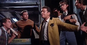 What Is Musical Theatre? Examples, Definition & Meaning Uncovered - Music Industry How To