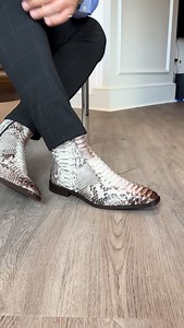 61K views · 9.8K reactions | Natural Python. Real Texture. Real Sound. Listen to the luxury — every scale tells a story. Limited Edition. Hand-crafted. Step into power.  | VINCI Leather | Facebook