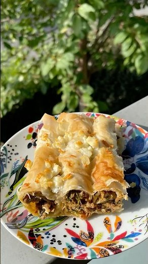 Crispy Phyllo Rolls with Minced Meat, Spinach & Cream Cheese