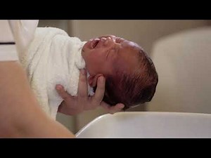 NUH How to bathe your baby
