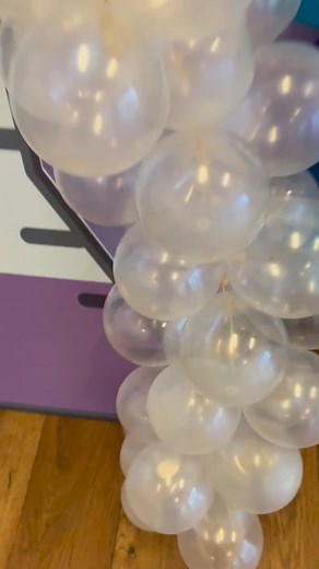 離 STEP INTO MIPHA’S SCIENCE LAB EXPERIMENT 6 離 Well this fun! Know a little science enthusiast? 2026 booking are open and coming in fast! Booking via the website www.goodflamingoevents.co.uk #goldflamingoevents #oxfordballoons #balloondecor #wallingfordballoons #chalgroveballoons #oxfordshire #birthdayballoons #scienceparty #sciencetheme #sciencethemeparty | Gold Flamingo Events | Facebook