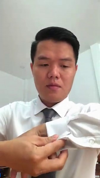 How to wear cufflinks on a dress shirt for men