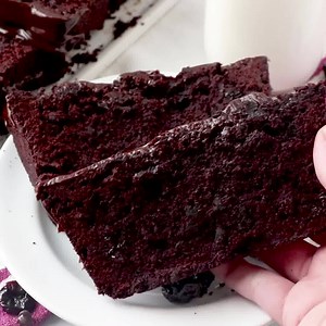 21K views · 688 reactions | Dark, rich and sweet, this chocolate cherry pound cake recipe has a melt in your mouth chocolate ganache glaze. The recipe makes 2 loaves! https://thebestcakerecipes.com/chocolate-cherry-pound-cake/ | The Best Cake Recipes | Facebook