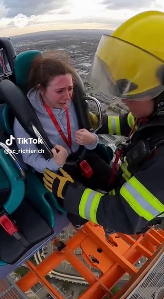 Roller Coaster Rescue: A Heart-Pounding Experience