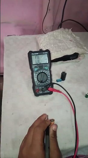 how to check capacitor with multimeter #