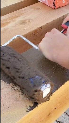 Prepping and Staining the Cedar Posts for the Backyard Pergola | Remodelaholic