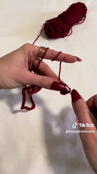 How to Make Adorable Bow Keychains with Crochet