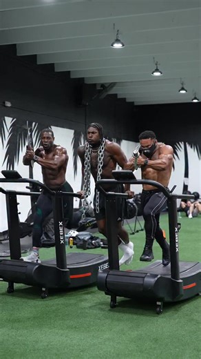 Lucas Dasilva I Online Coach 🇧🇷🇺🇸 on Instagram: "Training to be an avenger. I’m driven by being different. Standing out. Performance. I want kids to see the closest thing possible to a real superhero. Like in the movie. But just… REAL #workoutmotivation #fitnessjourney #beastmode #functionaltraining #running"