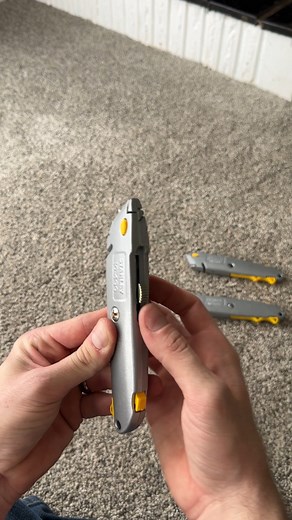 Watch Stanley 10-499 Box Knife In-Depth Review on Amazon Live