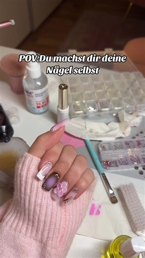 DIY Acrylic Nails: Tips and Inspiration for Beginners